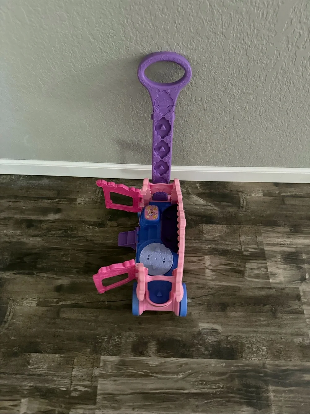 Little People kids carriage creative